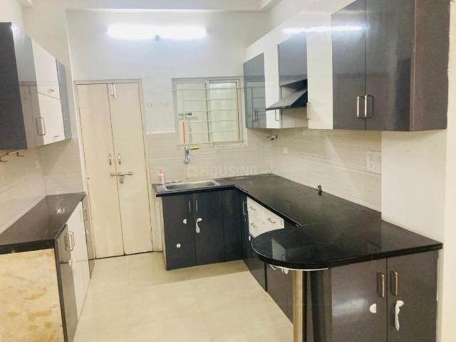 Flat for rent in Madya