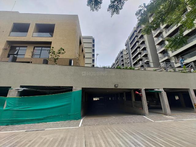 Flat for rent in Madya