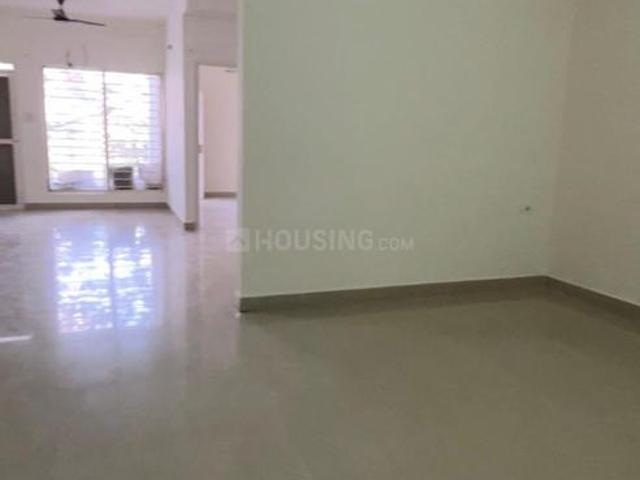 Flat for rent in Madya