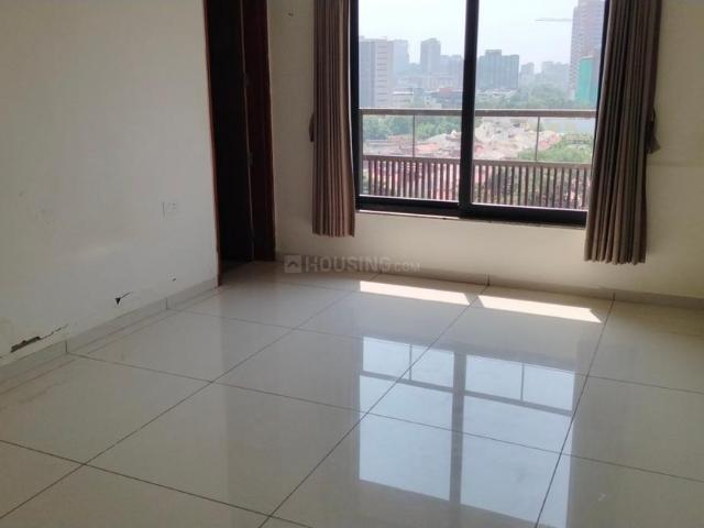 Flat for rent in Thaltej, Ahmedabad