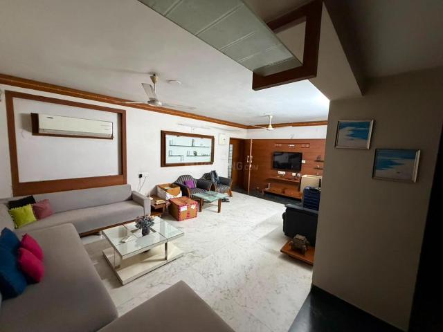 Flat for sale in Bodakdev, Ahmedabad