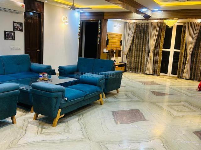 Flat for rent in South Delhi, Deri