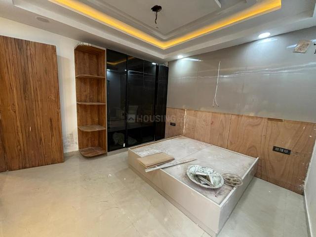 Flat for sale in South West Delhi, Deri