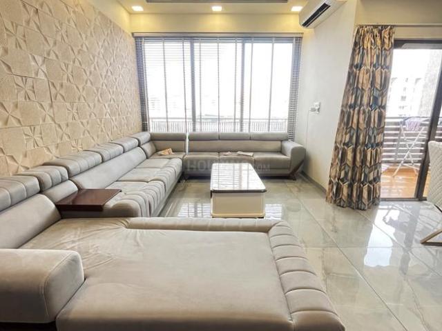 Flat for sale in Navrangpura - Ahmedabad, Gujarat