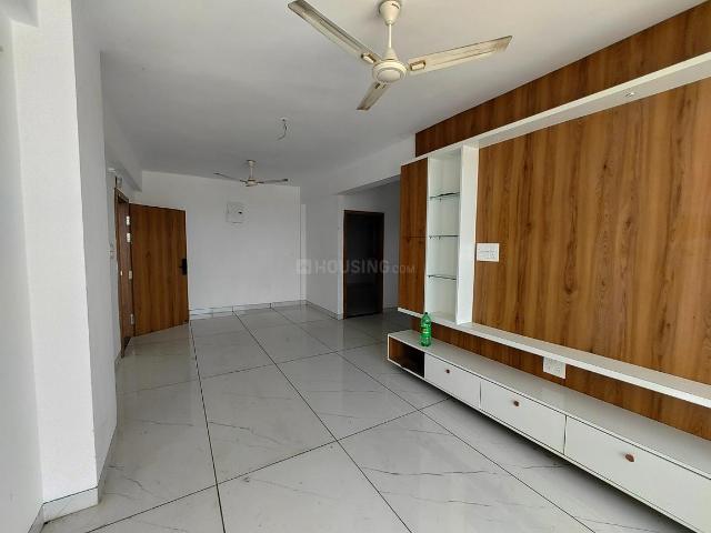 Flat for rent in Madya