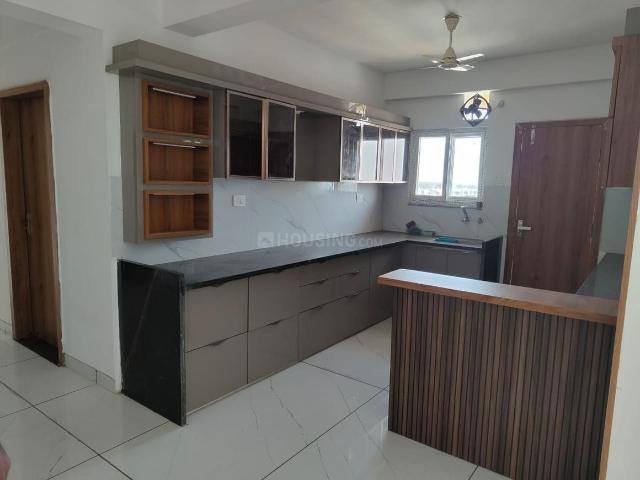 Flat for rent in Madya
