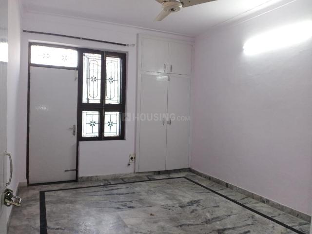 Flat for sale in West Delhi, Deri