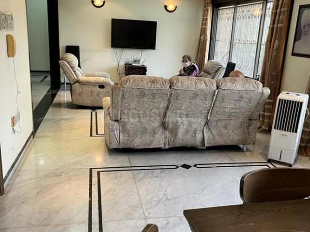 Flat for sale in Juhu, Mumbai