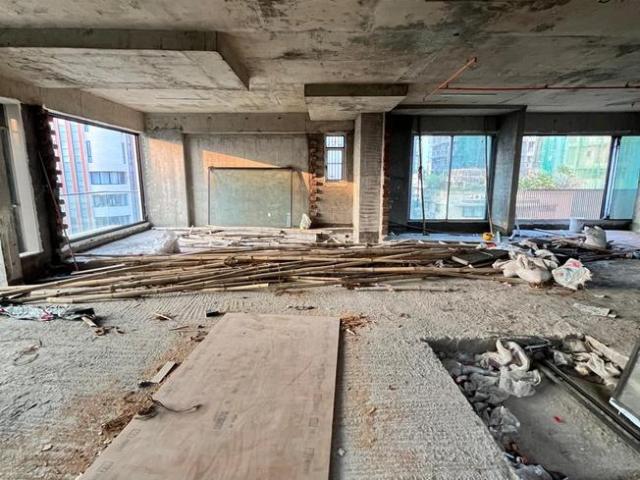 Flat for sale in Juhu, Mumbai