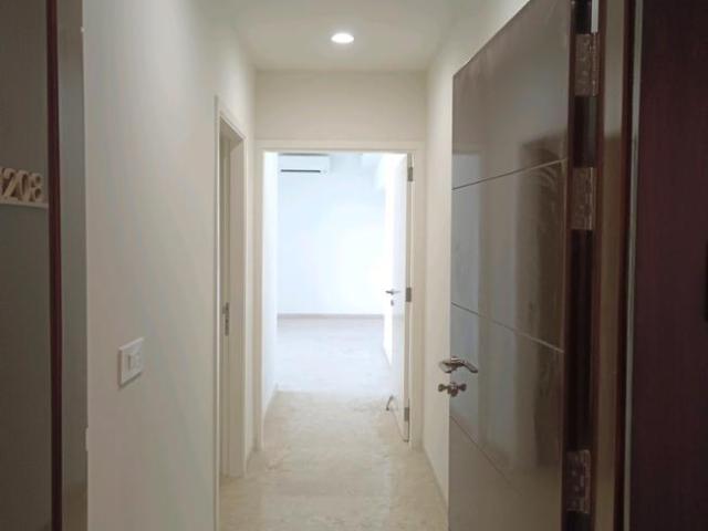 Flat for rent in DLF Midtown, Delhi