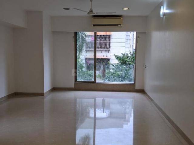 Flat for rent in Khar, Mumbai