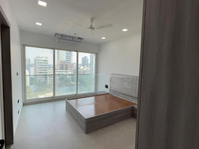 Flat for rent in Khar, Mumbai