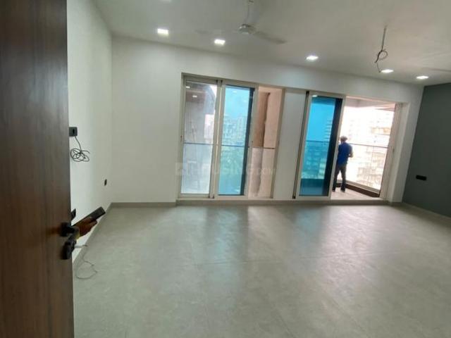 Flat for rent in Khar, Mumbai