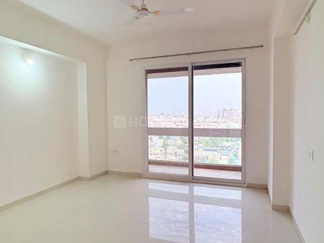 Flat for rent in Madya