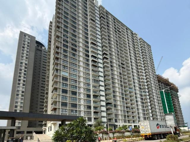 Flat for sale in Shenoys, Ernakulam