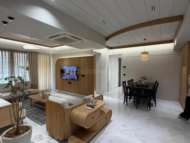 Flat for sale in Navrangpura - Ahmedabad, Gujarat