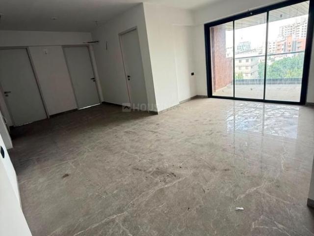 Flat for sale in Navrangpura - Ahmedabad, Gujarat