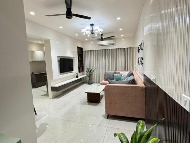 Flat for sale in Navrangpura - Ahmedabad, Gujarat