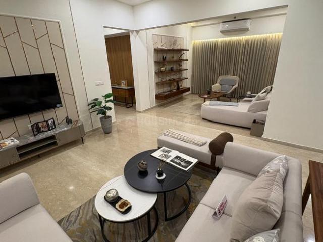 Flat for sale in Tollygunge, Kolkata