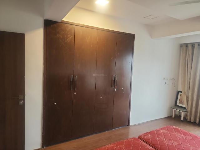 Flat for rent in Madya