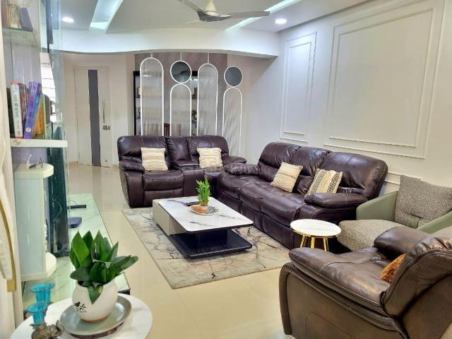 Flat for sale in Madya