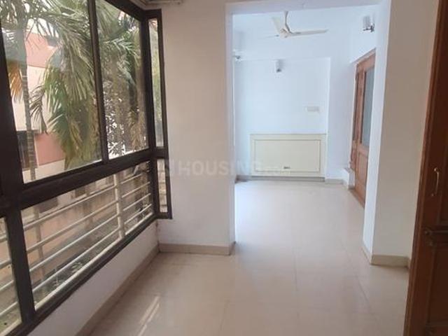 Flat for sale in Madya