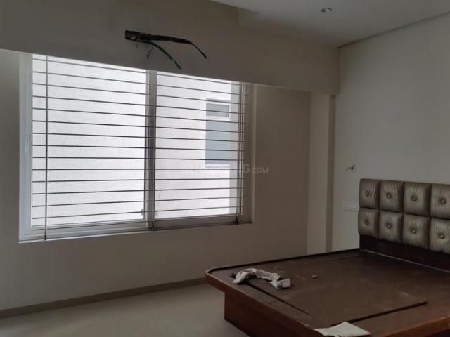 Flat for rent in Madya