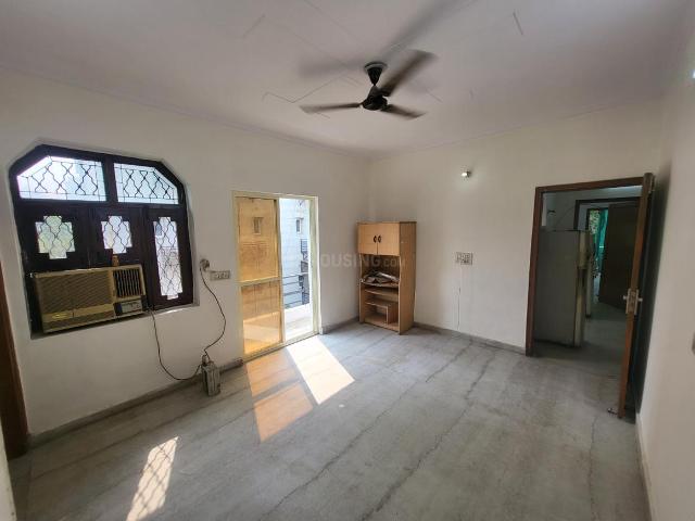 Flat for sale in West Delhi, Deri