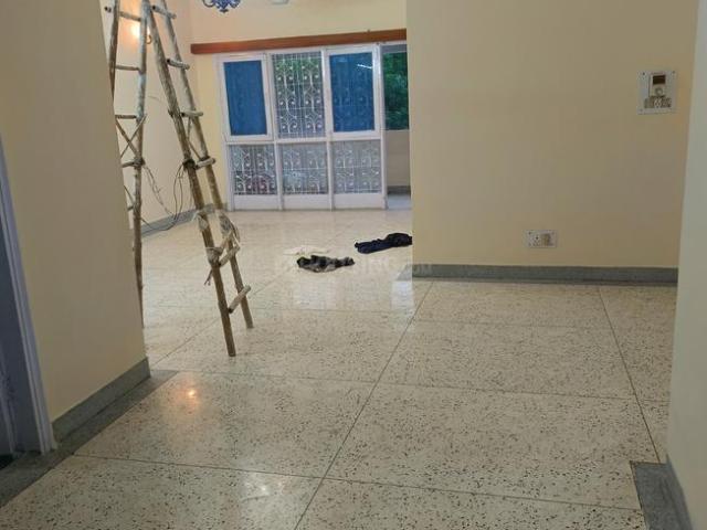 Flat for sale in East Delhi, Deri