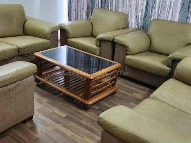 Flat for rent in Sarkhej, Gujarat