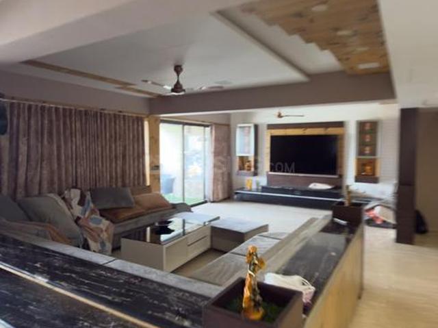 Flat for rent in Makarba, Sarkhej