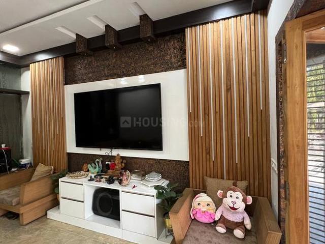 Flat for rent in Makarba, Sarkhej