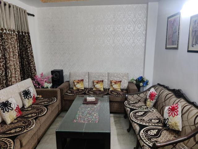 Flat for sale in West Delhi, Deri