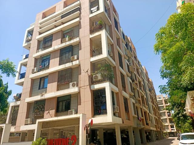 Flat for sale in Ramdev nagar, Ahmedabad