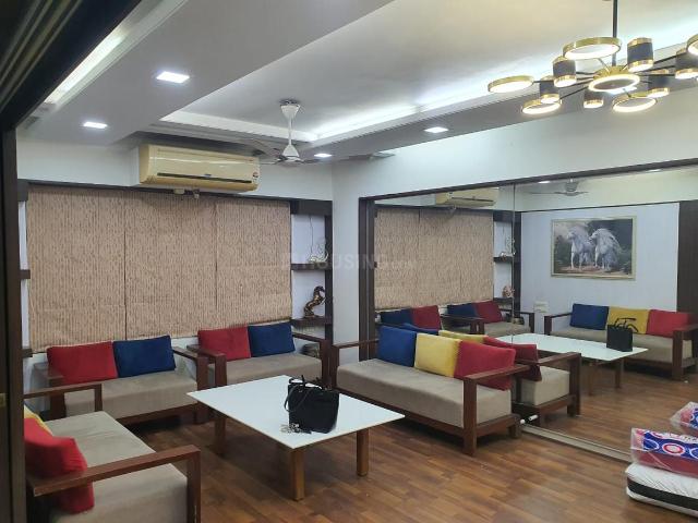 Flat for sale in Vastrapur - Ahmedabad, Gujarat