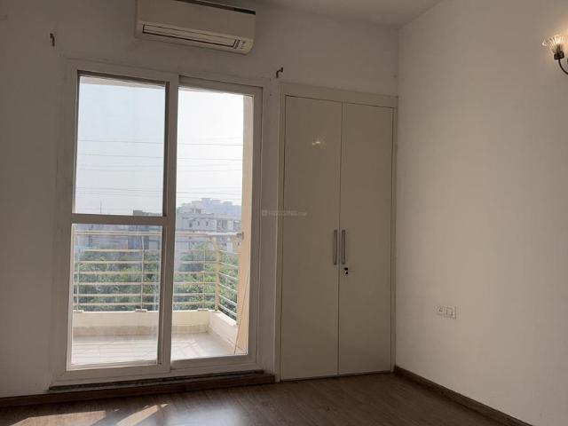 Flat for rent in Noida, Gautam Buddha Nagar