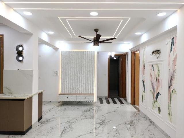 Flat for sale in South West Delhi, Deri