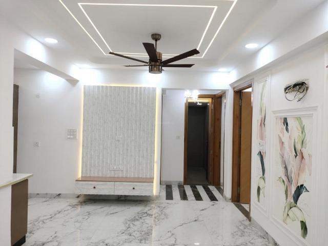Flat for sale in South West Delhi, Deri