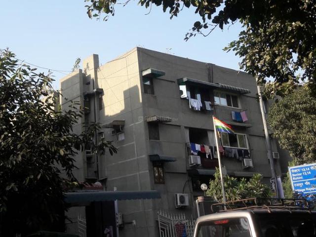 Flat for sale in North Delhi, Deri