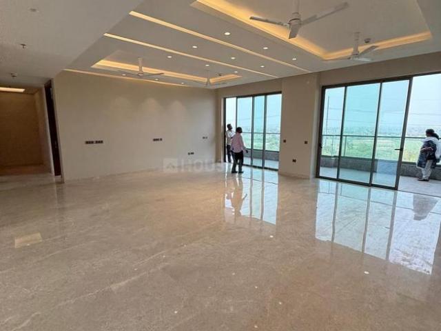 Flat for rent in Garhi, Noida