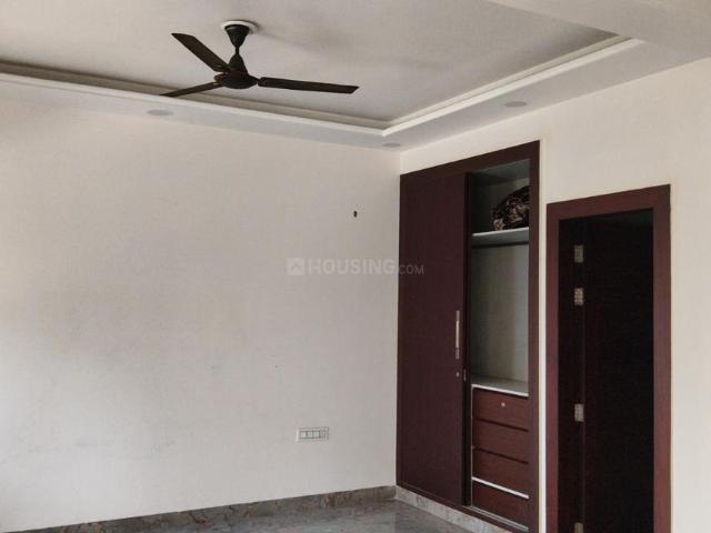 Flat for rent in Shahdara, Noida