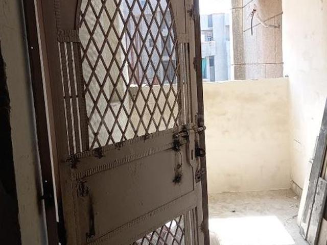 Flat for rent in Deri