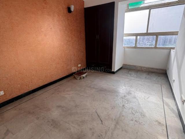 Flat for rent in Deri