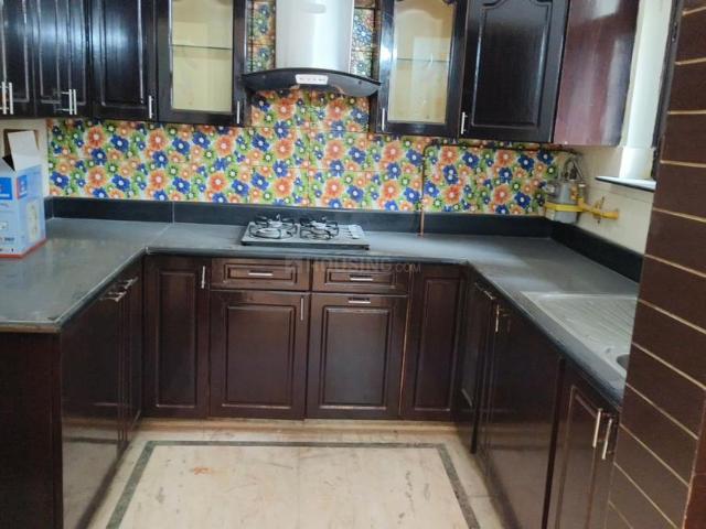 Flat for rent in Deri