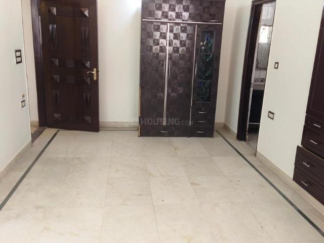 Flat for rent in Deri