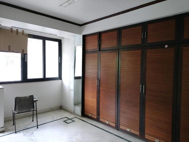 Flat for sale in Deri