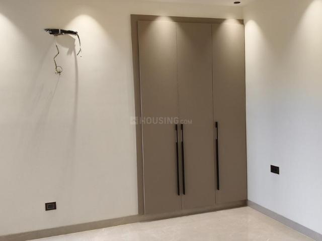 Flat for sale in South West Delhi, Deri
