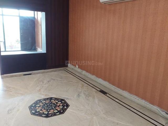 Flat for rent in South West Delhi, Deri