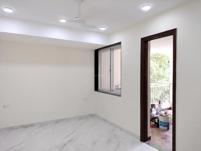 Flat for sale in South West Delhi, Deri