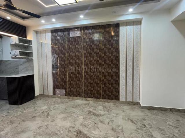 Flat for sale in Mamura, Noida